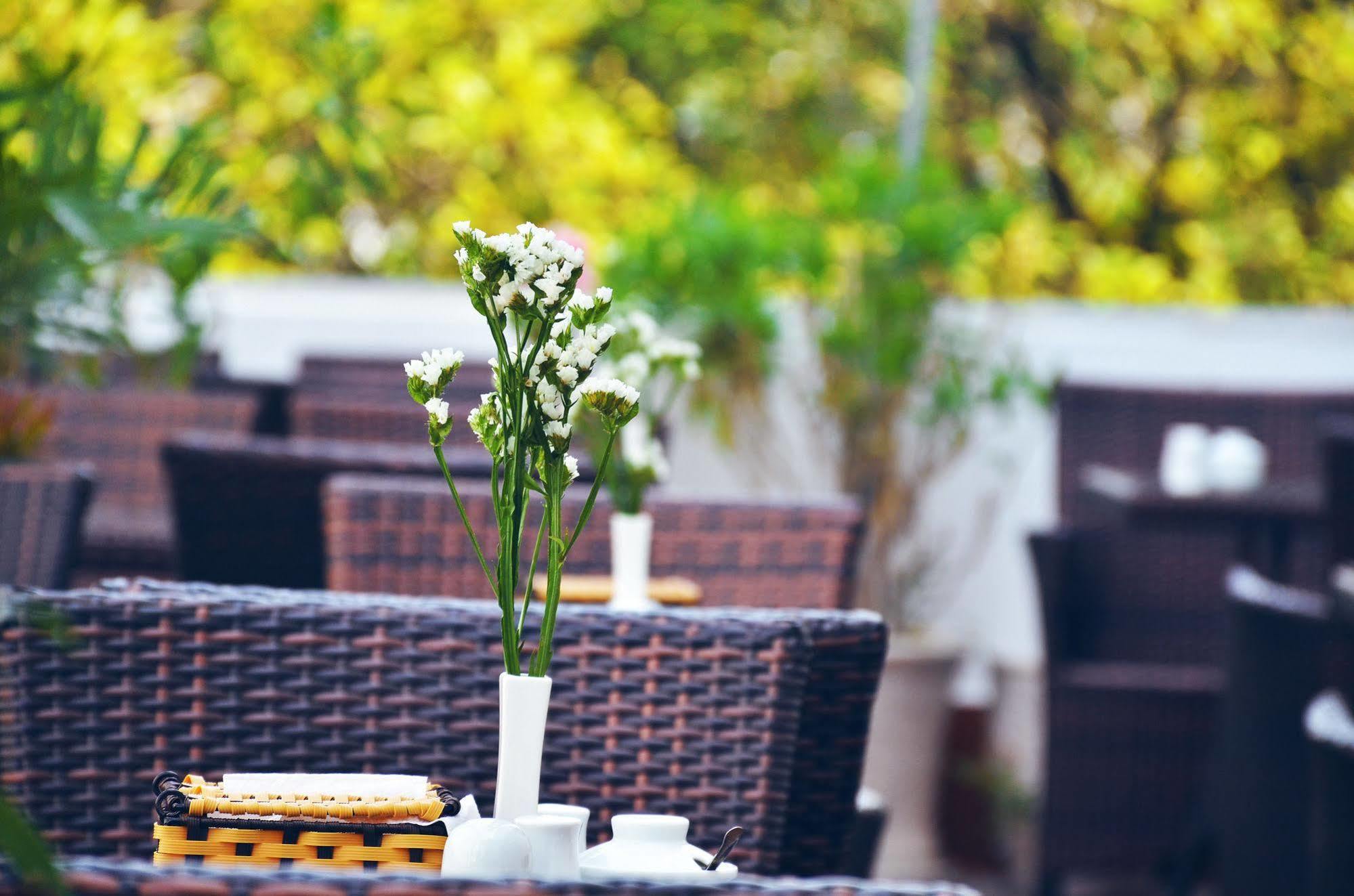 Sense Legend Hotel And Spa Ho Şi Min Exterior foto