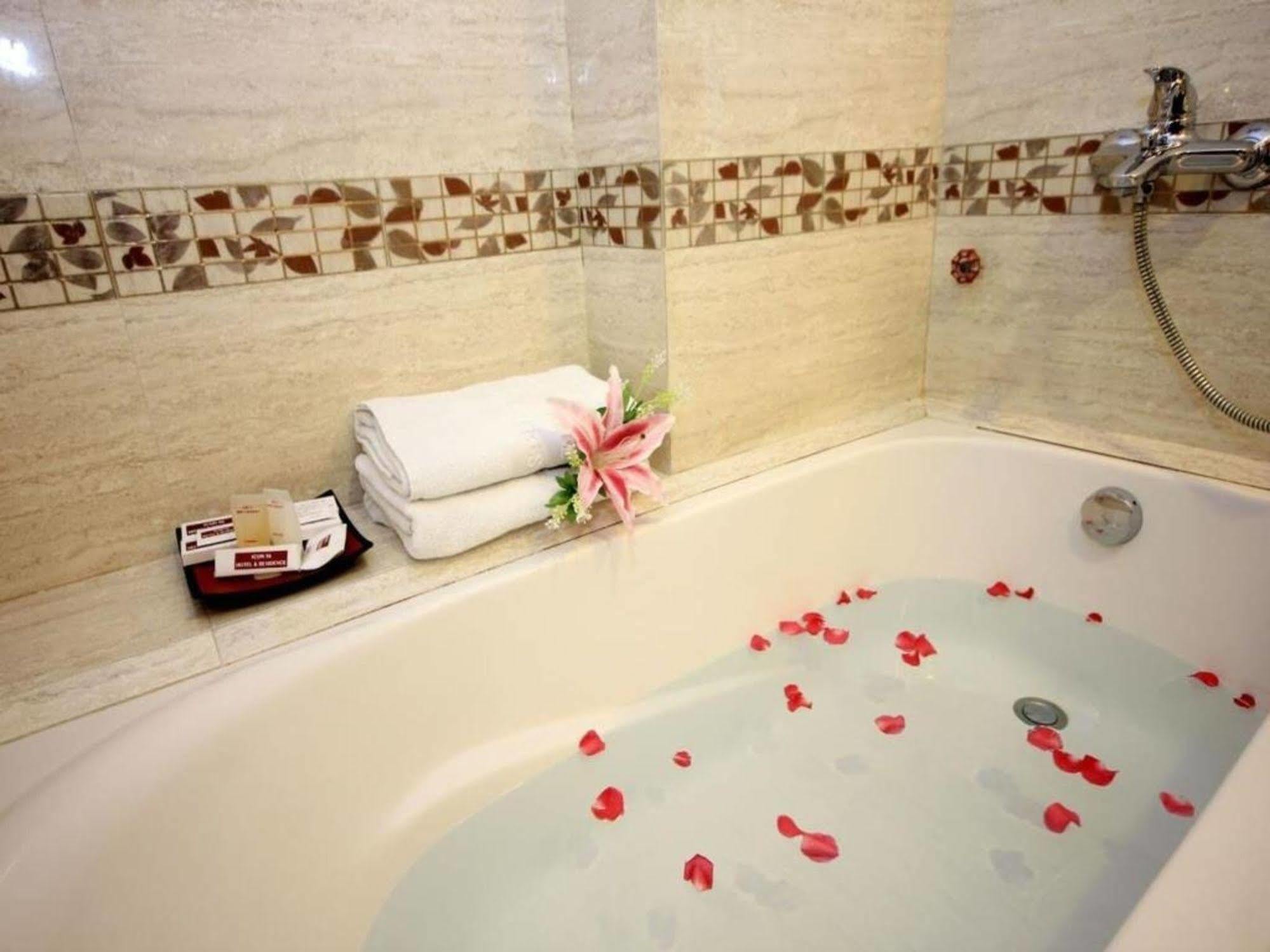 Sense Legend Hotel And Spa Ho Şi Min Exterior foto